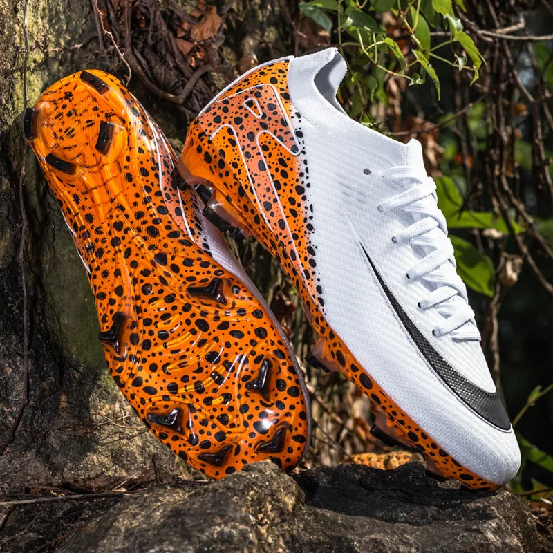 New Men Professional Football Boots Grass Soccer Shoes Outdoor Sport Non-Slip Training Shoes Match Sneakers Ultralight Unisex